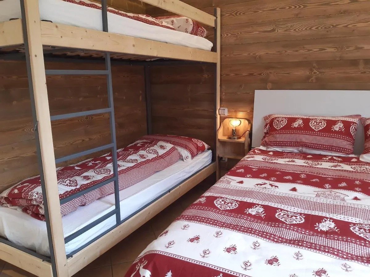 Azienda Agricola Agriturismo I Sei Petali Capo di Ponte Feriegård